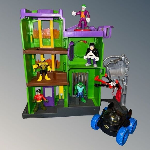 Fisher Price Imaginext DC Super Friends Batman Gotham City Police Dept Set - Picture 3 of 10